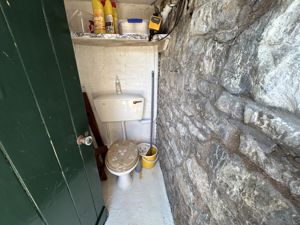 Photo 19- click for photo gallery